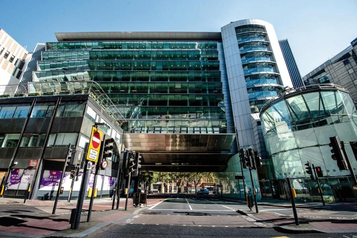 Riu Plaza London Victoria Hotel Exterior photo