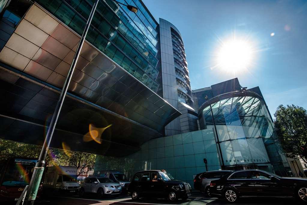 Riu Plaza London Victoria Hotel Exterior photo