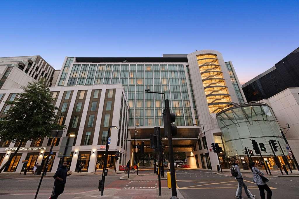 Riu Plaza London Victoria Hotel Exterior photo